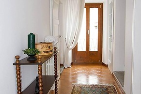 Stylish Lake Maggiore Apartment With Lake Views
