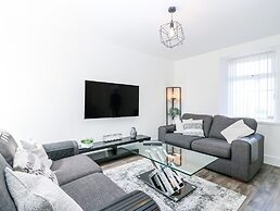 Sea Breeze St Combs
