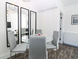 Sea Breeze St Combs