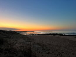 Sea Breeze St Combs