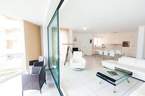 Maccagno Apartments