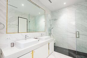 Stylish 7beds Poolhouse With Cinema & Lift - 2min to BTS