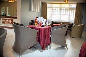 Dhe Jomels Hotel Siaya
