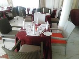 Dhe Jomels Hotel Siaya