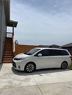 Cozy Apartment in Austin by The Key Rentals