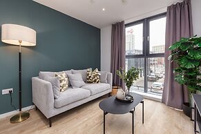 Modern 1-bed Flat in City Centre