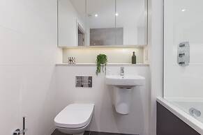 Modern 1-bed Flat in City Centre