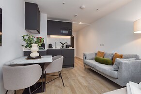 City Living Studio Apartment