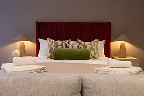 Spacious Studio Near City Centre