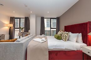 Spacious Studio Near City Centre