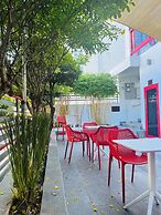 Red Door Inn