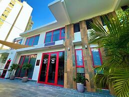 Red Door Inn
