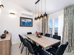 Friends & Family Home