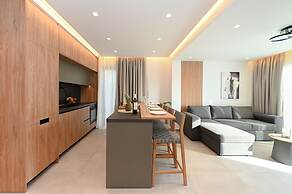 MGK Complex Suite With Private Pool Ligaria Made