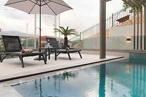 MGK Complex Suite With Private Pool Ligaria Made