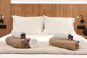 MGK Complex Suite With Private Pool Ligaria Made