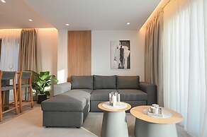 MGK Complex Suite With Private Pool Ligaria Made