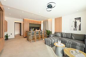 MGK Complex Suite With Private Pool Ligaria Made