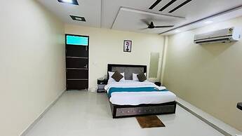 Hotel The Majestic Taj