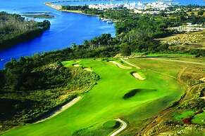 Elegant, Modern Style Villa in Playa Nueva Romana2