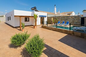 Chalet with Private Pool near Beach