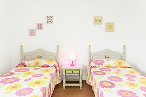 Chalet with Private Pool near Beach