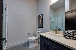 The Odyssey Apartments – by AvantStay Designer Stay in Midtown