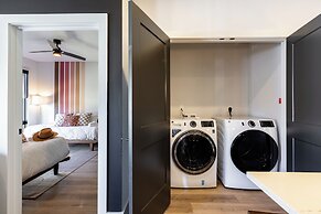 The Odyssey Apartments – by AvantStay Designer Stay in Midtown