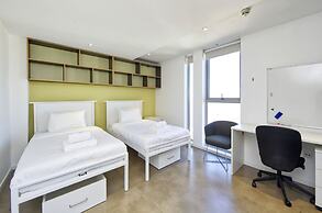 Modern-style Student Studio in London