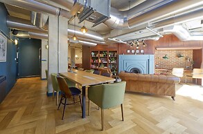Beautifully Designed Student Studio in London