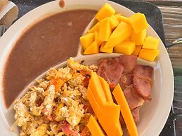 EL REY MOTEL & RESTAURANT