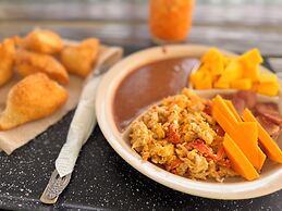 EL REY MOTEL & RESTAURANT