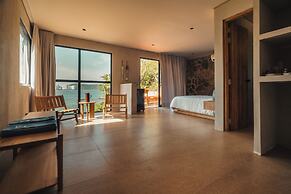 Perla Roca Hotel Boutique - Beach Front
