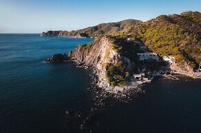 Perla Roca Hotel Boutique - Beach Front