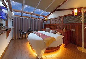 Zhangjiajie Xinghe Qingmeng Folk-style Inn