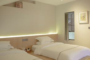 Phoenix Dragon M.I.C.E Hotel