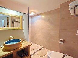 Phoenix Dragon M.I.C.E Hotel