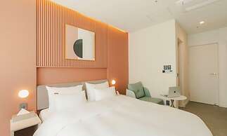 Cheonan Buldang Hound Hotel