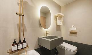 Cheonan Buldang Hound Hotel