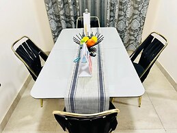 T-Roys Apartments