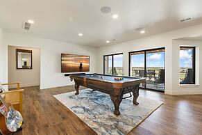 Bridle Ridge Retreat Modern Comfort, Open Views