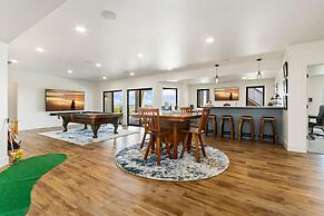 Bridle Ridge Retreat Modern Comfort, Open Views