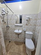 Mangotree Apartel & Resor