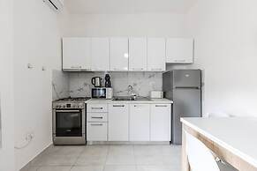 Elegant Apartment Comfort in Shkod r s Heart