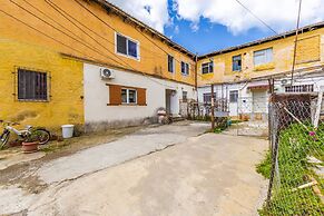Elegant Apartment Comfort in Shkod r s Heart