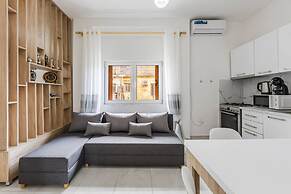 Elegant Apartment Comfort in Shkod r s Heart