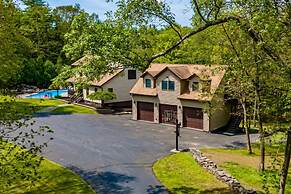 Couple s Oasis Pool Stream Firepit Steam Room