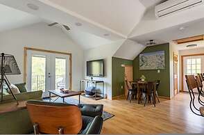 Couple s Oasis Pool Stream Firepit Steam Room