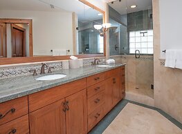 Hummingbird by Elevation Accommodations