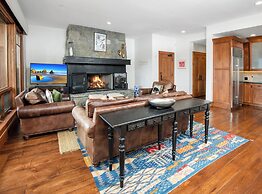 Hummingbird by Elevation Accommodations